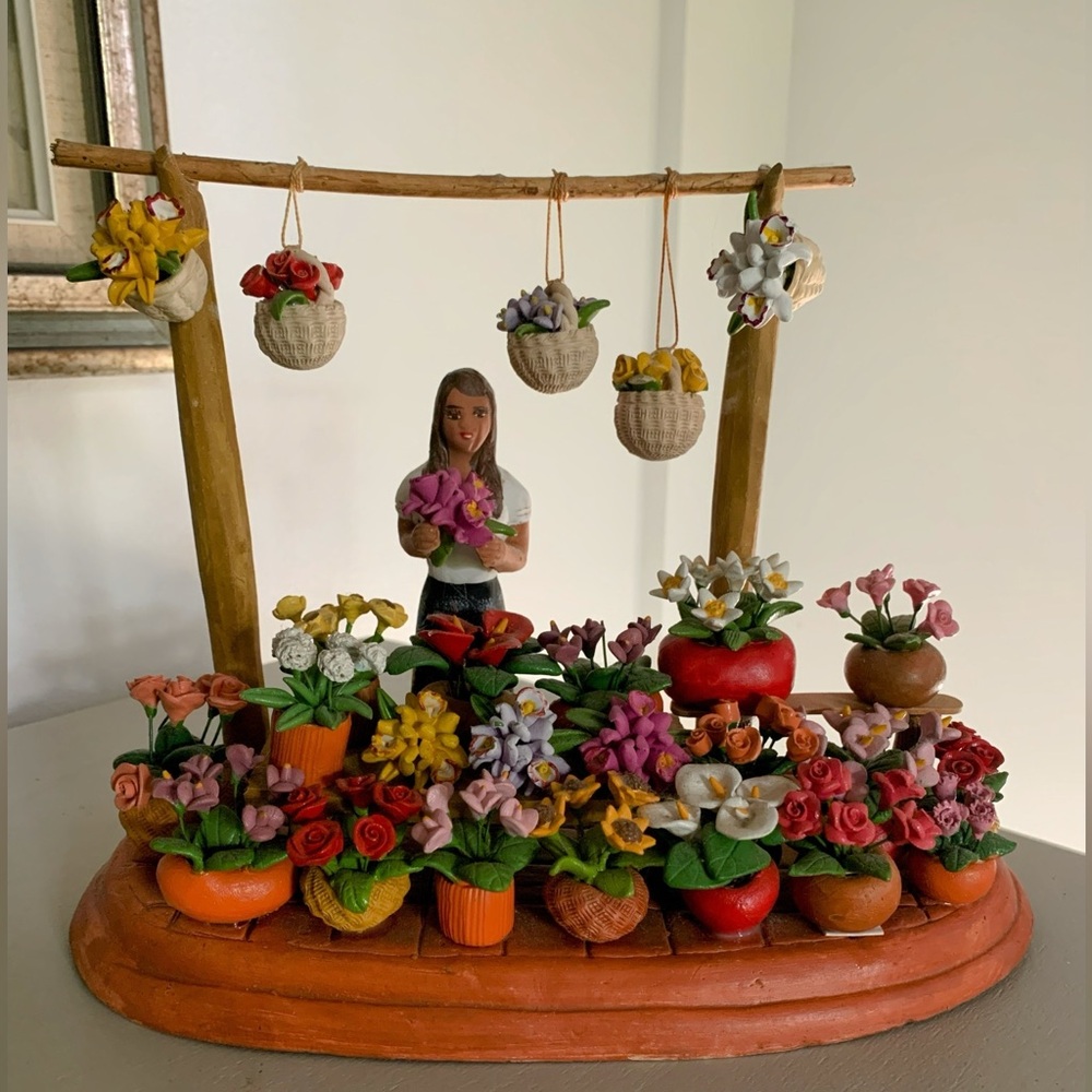 Vintage Handmade Pottery Floral Market Florist Stall Figurine Decorative Piece